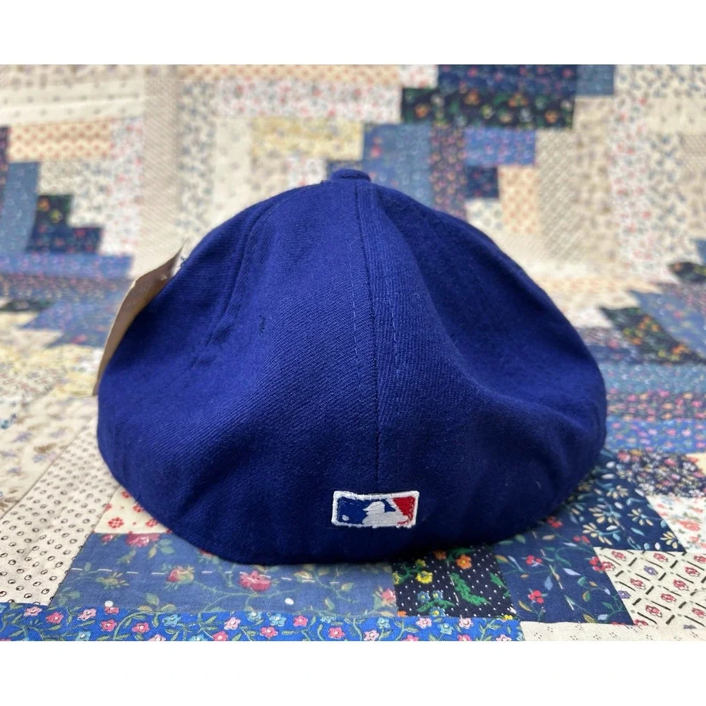 Vintage SPORTS SPECIALTIES MLB Milwaukee Brewers WOOL MLB fitted hat Size 7 1/4